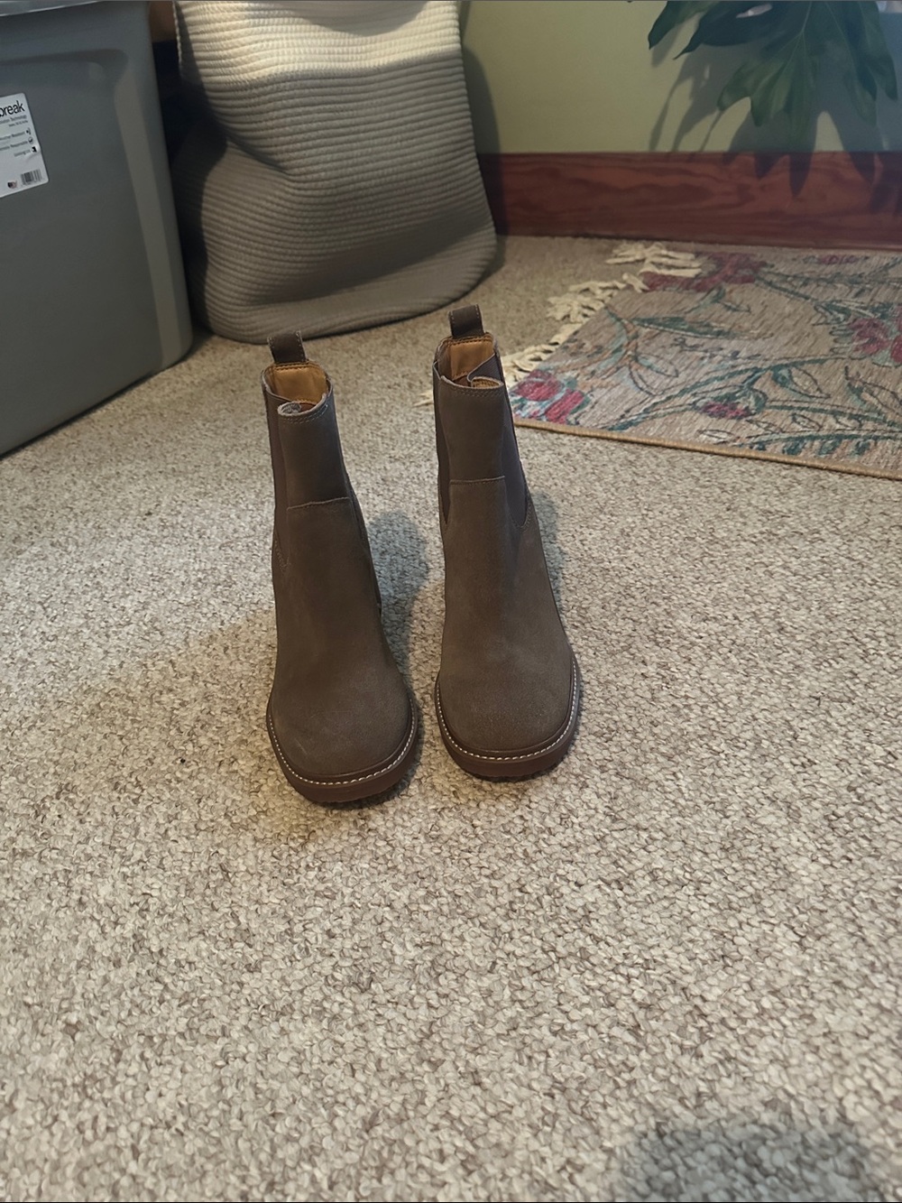 Women's Brown Suede Chelsea Boots